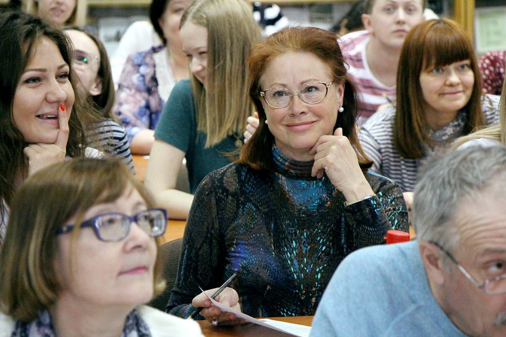 Участники акции в «Пушкинке» / © Фото ОГОНБ имени А. С. Пушкина
